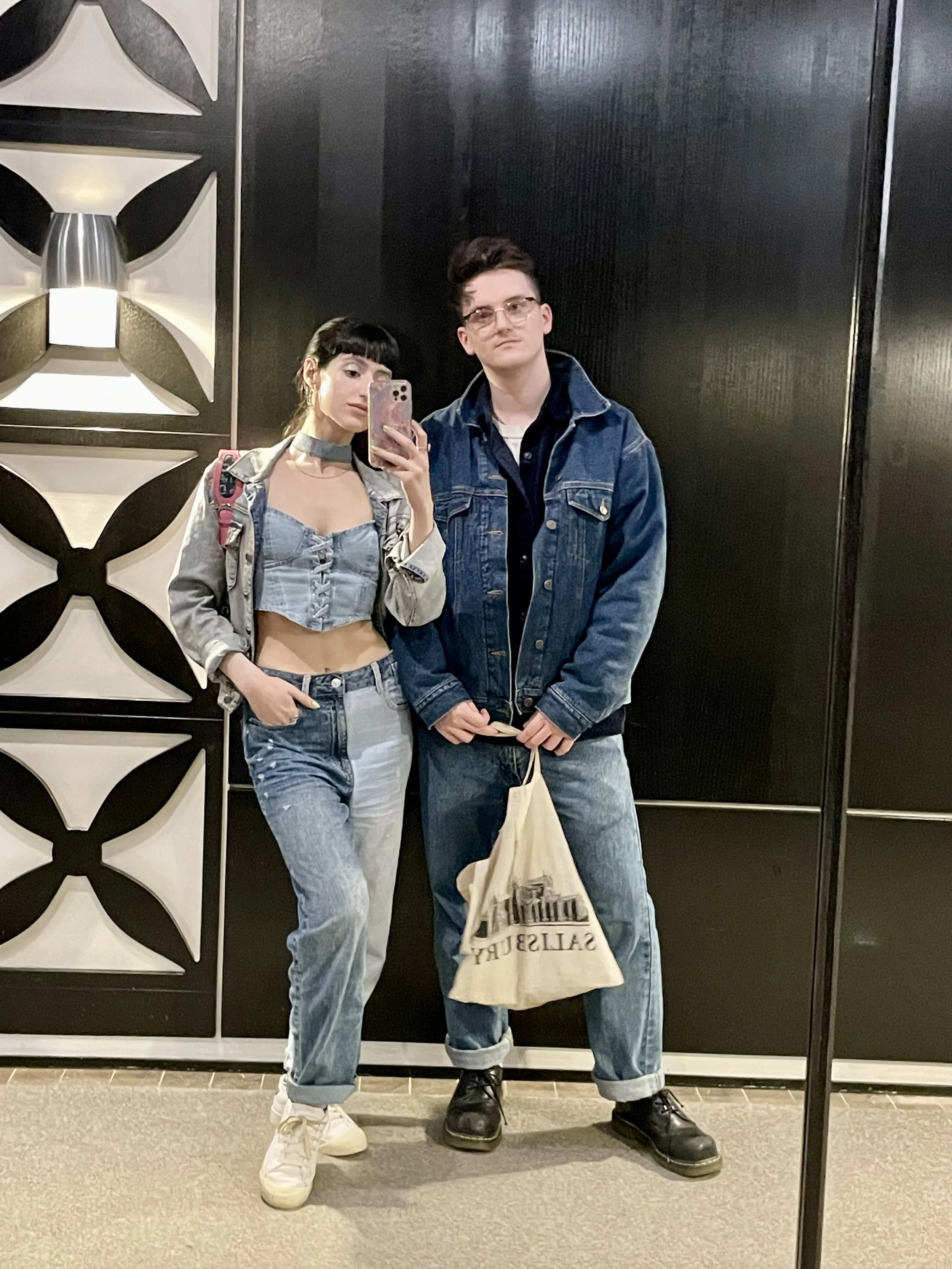 How To Wear Jeans (Outfit Inspiration) — Sarah Freia